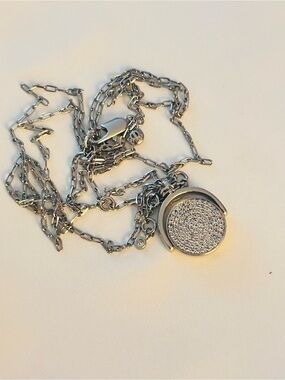 NWOT Henri Bendel Swarovski Gunmetal Tone Luck Charm Necklace